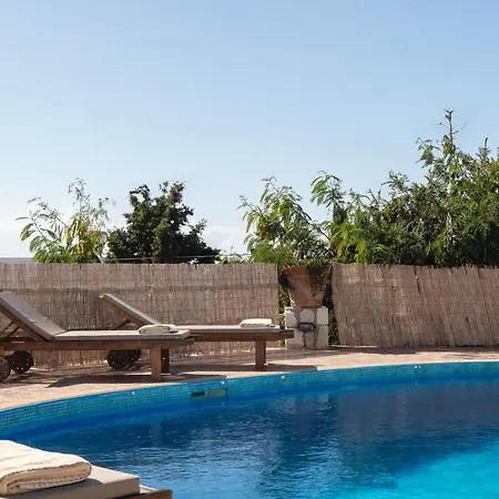 Aliki Villa