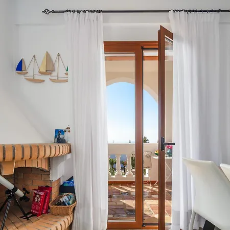 Aliki Villa